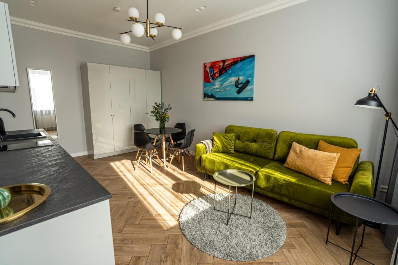 Wonderful Apartment In The Heart Of Kaunas Center ภายนอก รูปภาพ